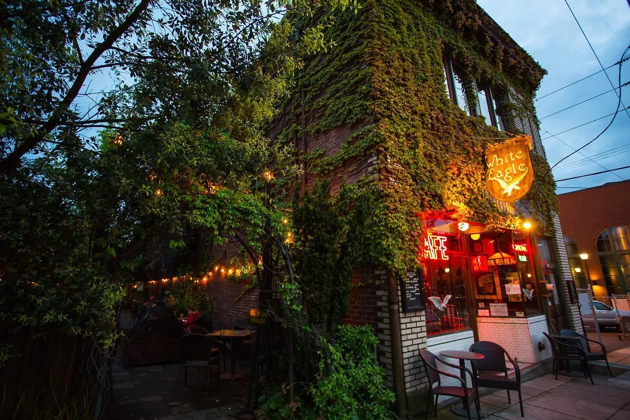 ***  Mcmenamins White Eagle Rock & Roll Hotel Portland United States