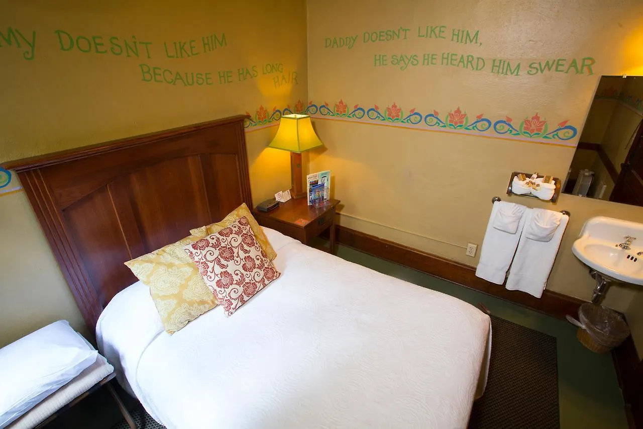Mcmenamins White Eagle Rock & Roll Hotel Portland